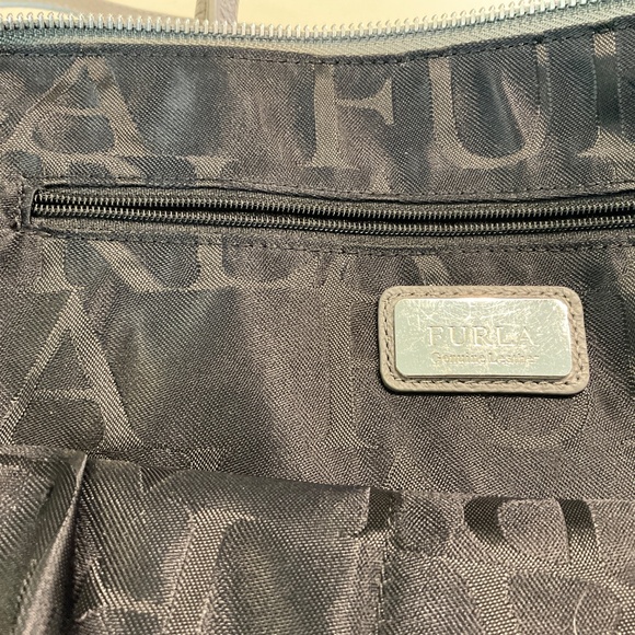 Furla Grey Leather Shoulder Bag with Handles and detachable strap - Picture 2 of 6